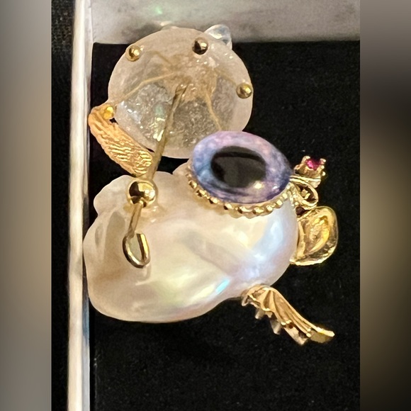 Brand New Pearl Eye umbrella Pendant - Picture 2 of 7